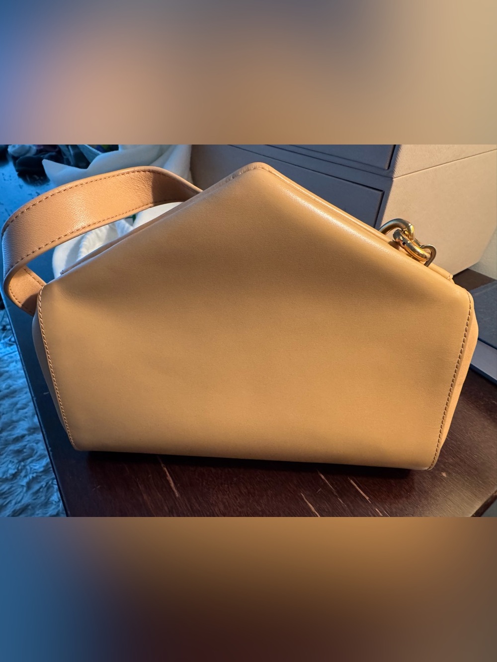 Bottega crème/tan clutch - Picture 6 of 16